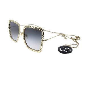 Gucci GG Oversized Chainlink glasses with detachable GG interlocking necklace.